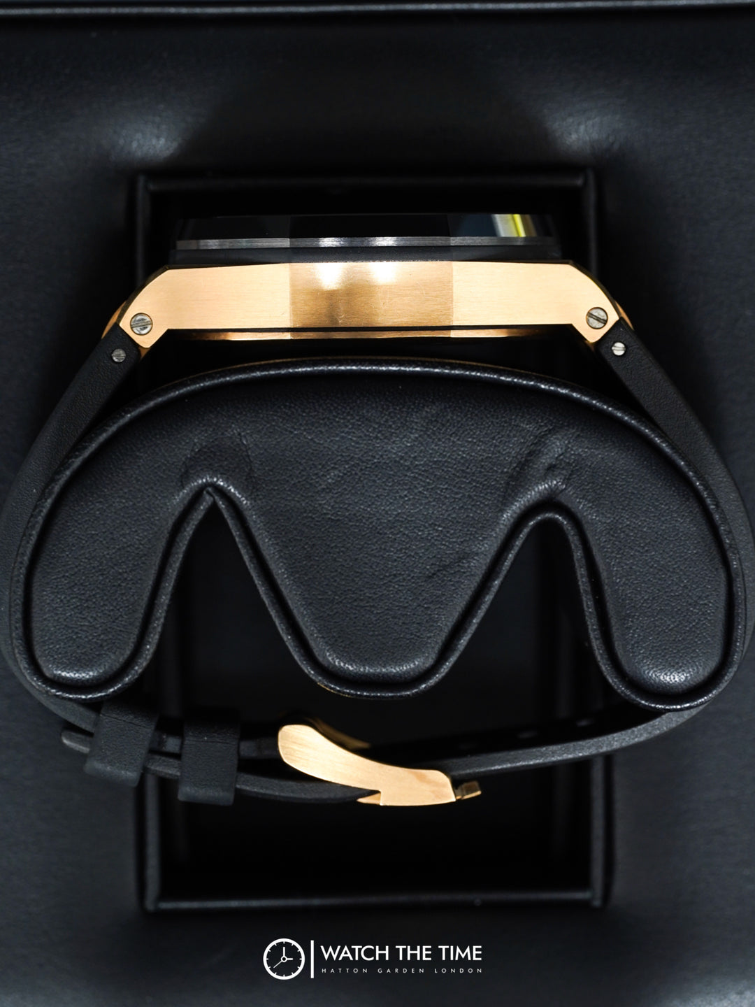 Audemars Piguet Royal Oak Offshore 26400RO - 2015