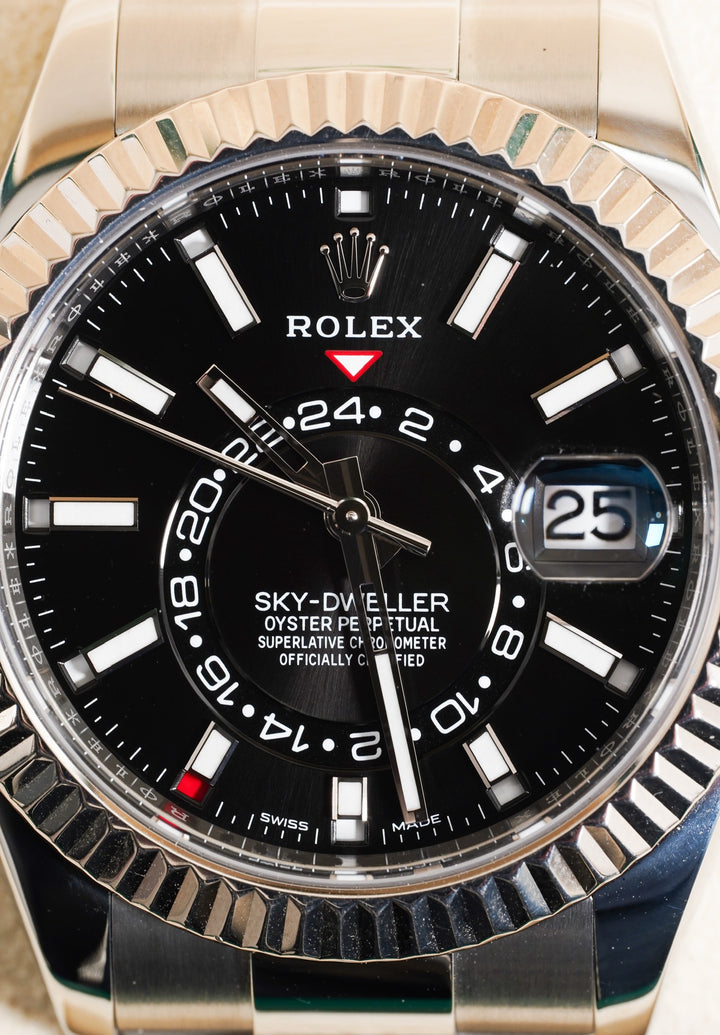 Rolex SkyDweller Black Stainless Steel 42 mm - 326934 - 2023