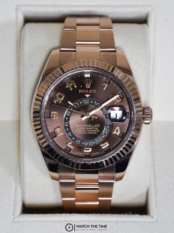Rolex SkyDweller Chocolate Rose Gold 42 mm - 326935 - 2020