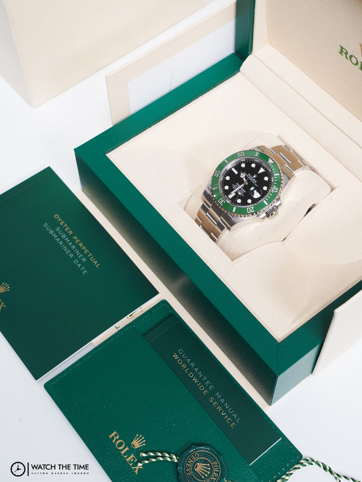 Rolex Submariner Date "STARBUCKS" Stainless Steel 41 mm - 126610LV - 2024