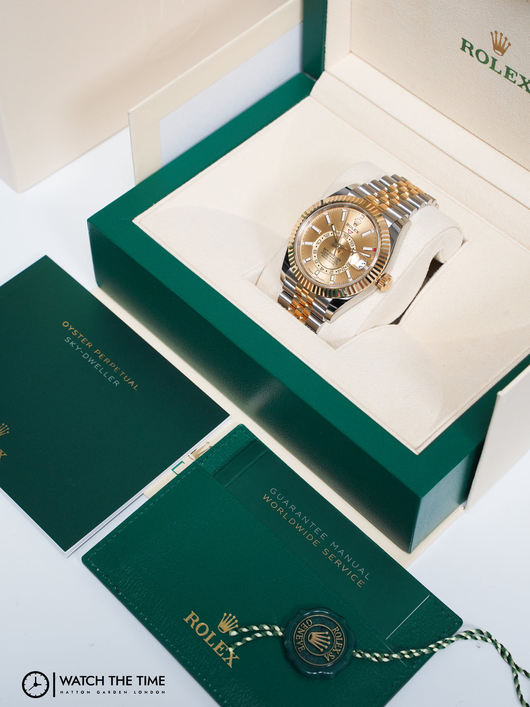 Rolex SkyDweller Champagne Stainless Steel Yellow Gold 42 mm - 336933 - 2024