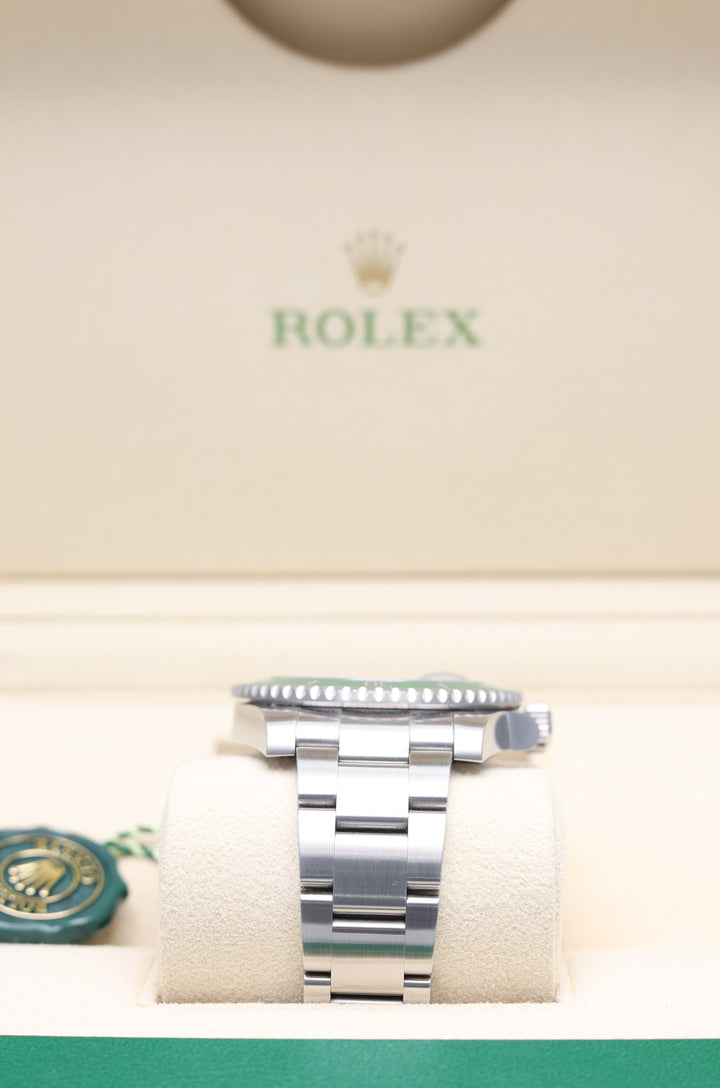 Rolex Submariner "Hulk" Stainless Steel - 116610LV