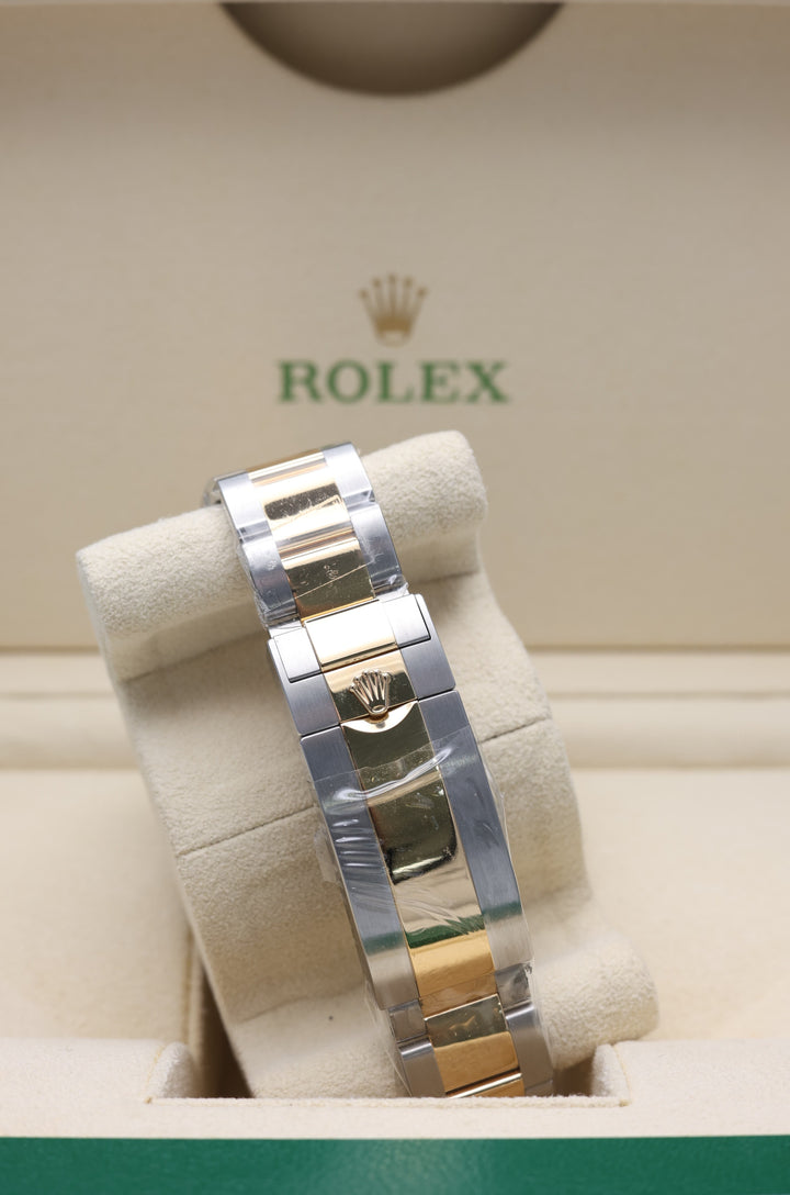 Rolex Sea-Dweller Black Stainless Steel & Yellow Gold 43mm - 126603