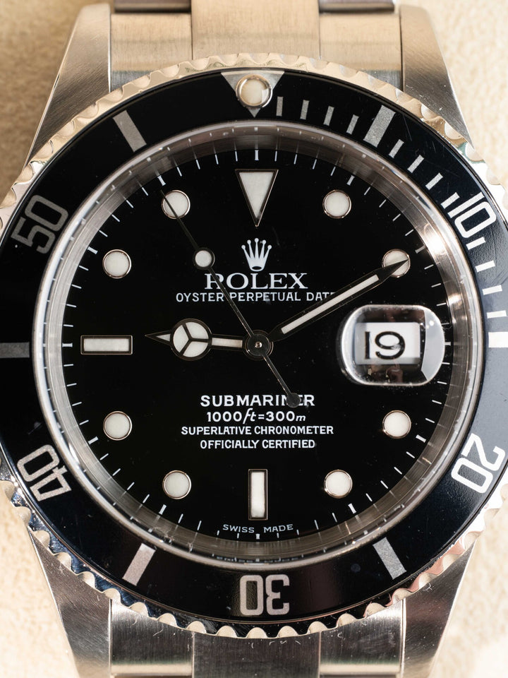 Rolex Submariner Date 16610 - 2002