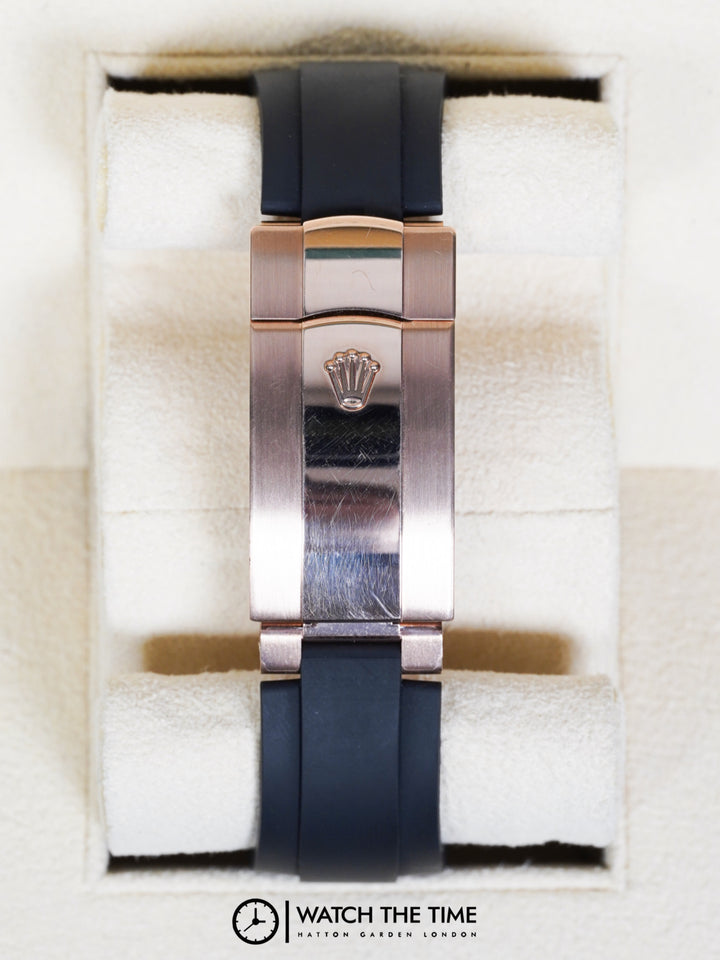 Rolex Sky-Dweller 326235