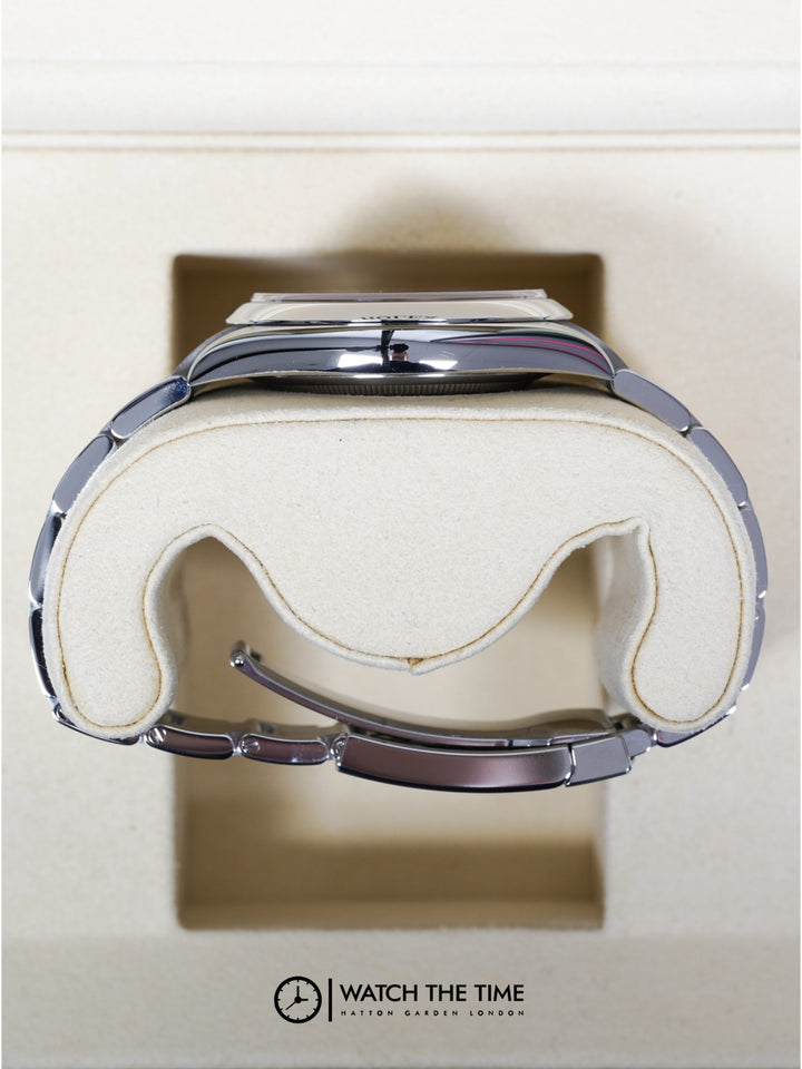 Rolex Oyster Perpetual 134300