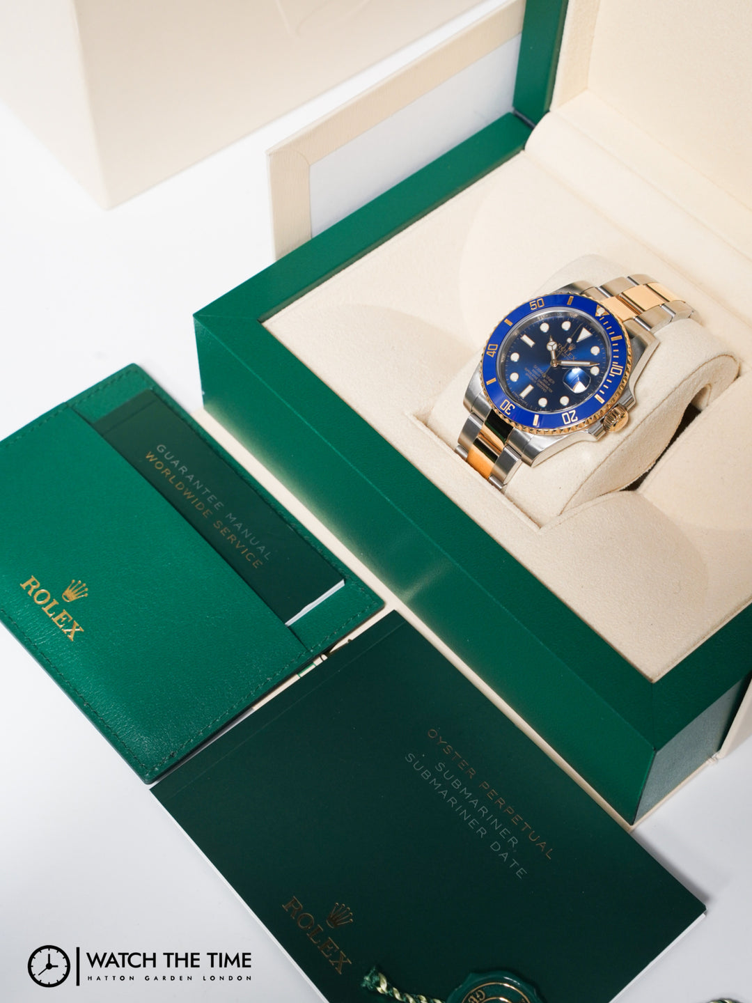 Rolex Submariner Date 116613LB (Blusey) - 2015