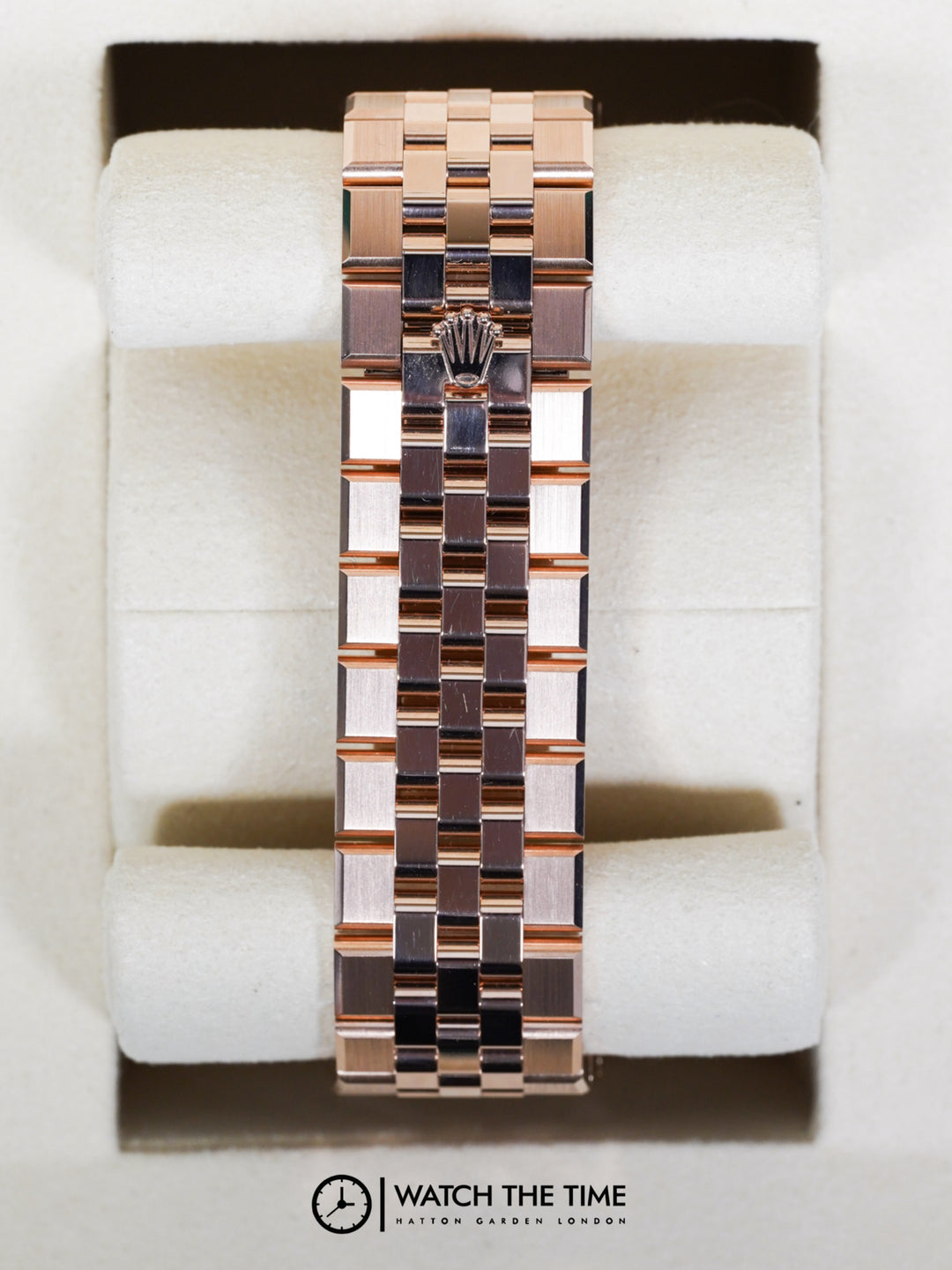 Rolex Land-Dweller 36 127235 White Dial Rose Gold - 2025