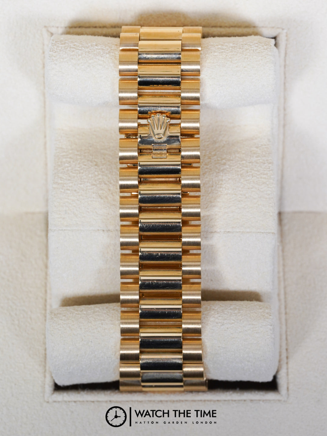 Rolex Day-Date 228238 Yellow Gold Silver Roman Dial 40mm - 2015