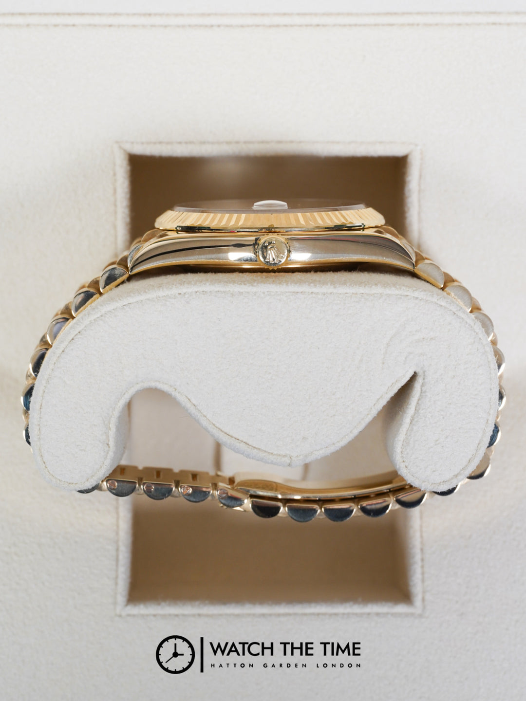 Rolex Day-Date 228238 Yellow Gold Silver Roman Dial 40mm - 2015