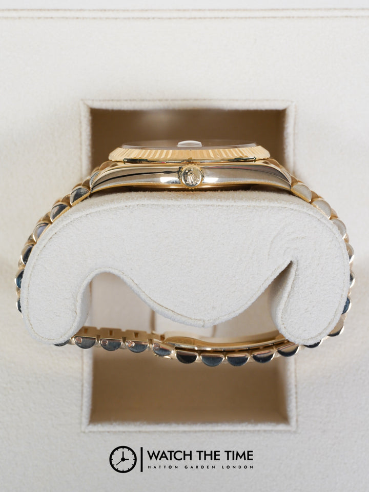 Rolex Day-Date 228238 Yellow Gold Silver Roman Dial 40mm - 2015