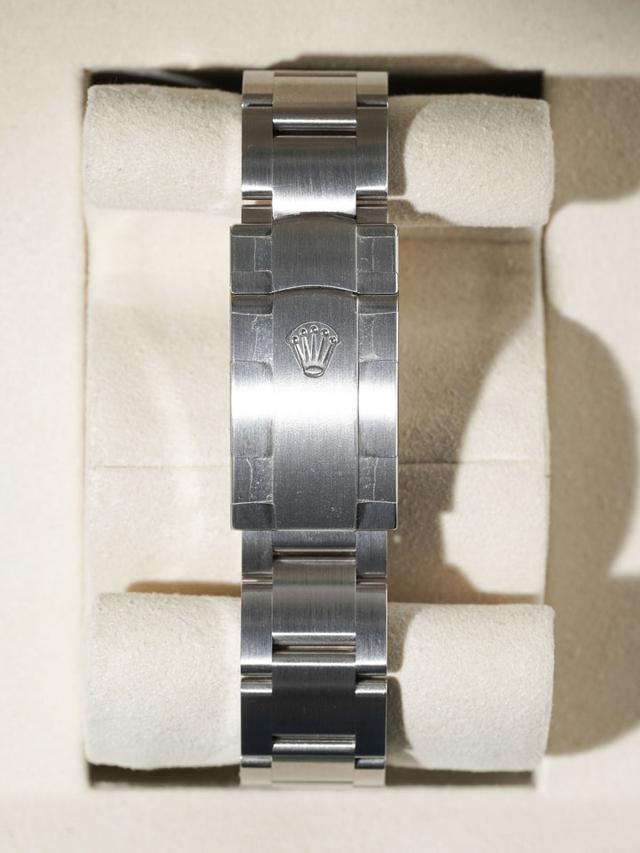 Rolex Oyster Perpetual 124300 - 2025