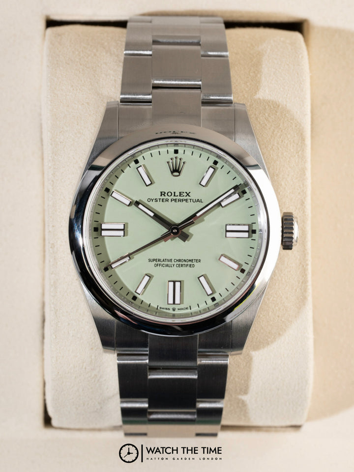 Rolex Oyster Perpetual 134300 - 2025