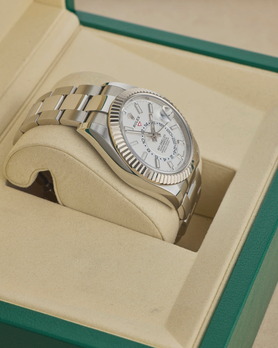 Rolex Sky-Dweller 42 White Stainless Steel 2025 - 336934
