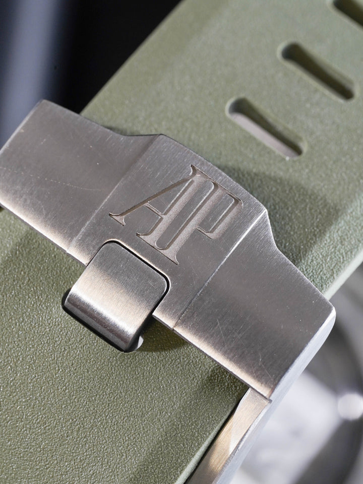Audemars Piguet Royal Oak Offshore 15720ST