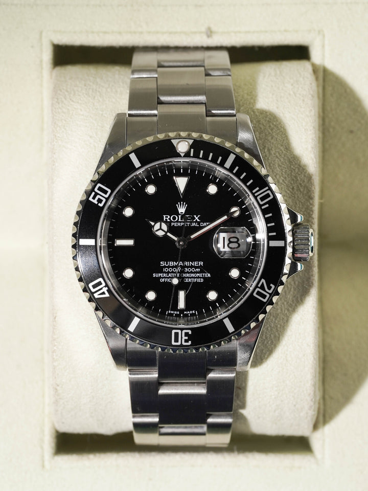 Rolex Submariner Date 16610 - 2003