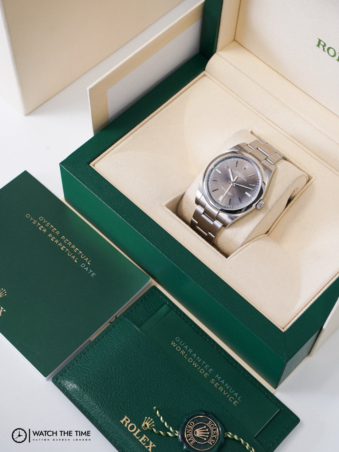 Rolex Oyster Perpetual 39 114300 Rhodium - 2019