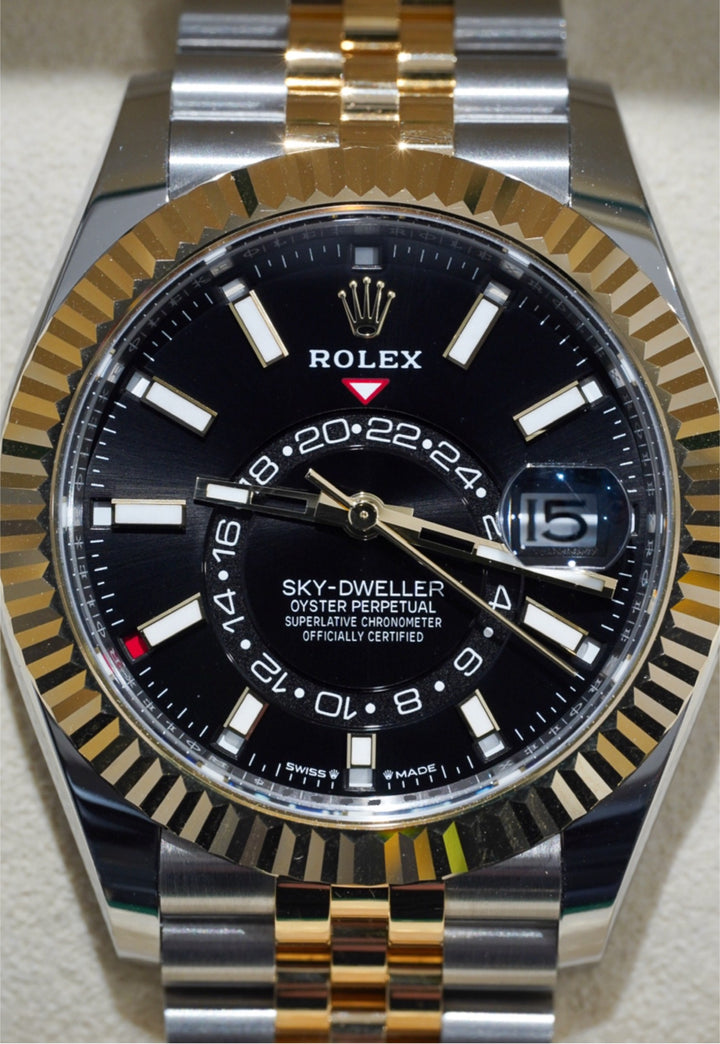 Rolex SkyDweller Black Stainless Steel Yellow Gold 42 mm - 336933 - 2025