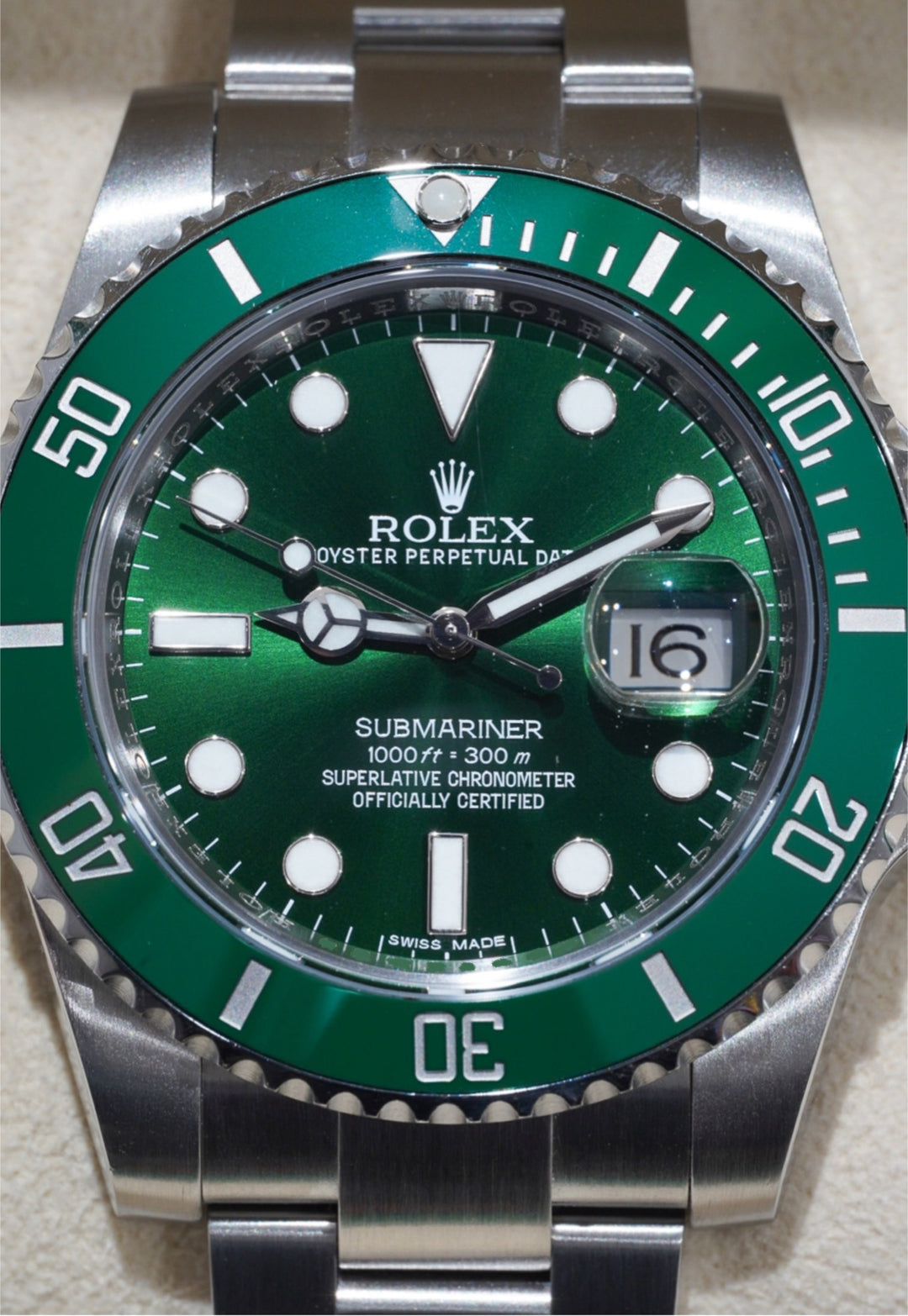 Rolex Submariner Green "HULK" Stainless Steel 40 mm -116610LV