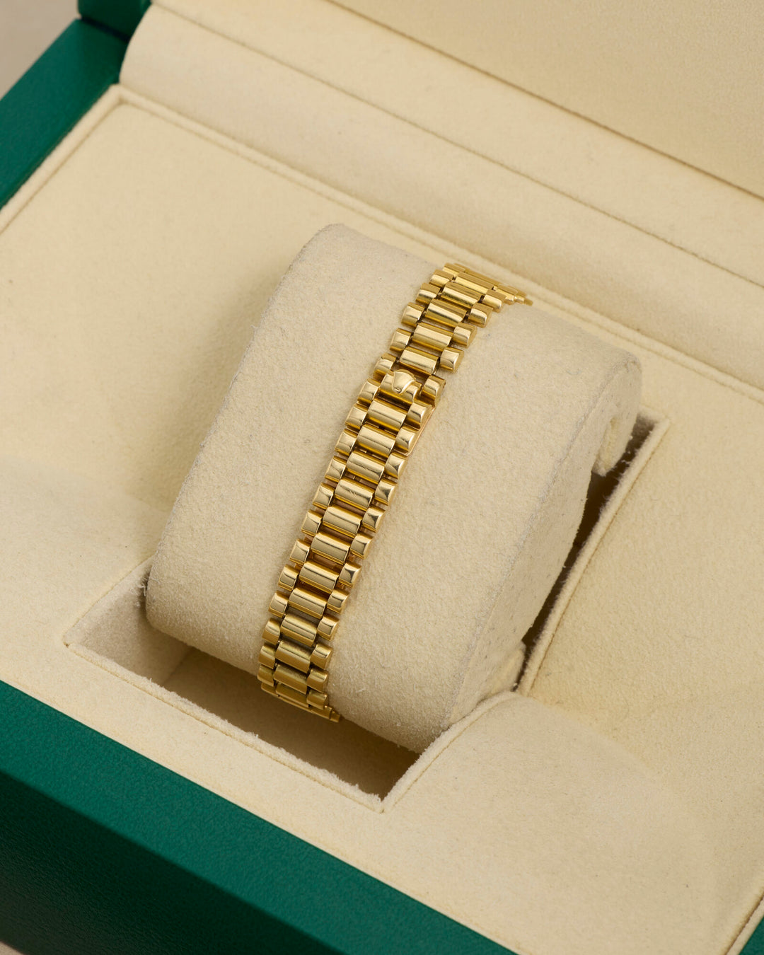 Rolex Datejust 26 Blue Vignette Diamond Yellow Gold Unknown - 69178