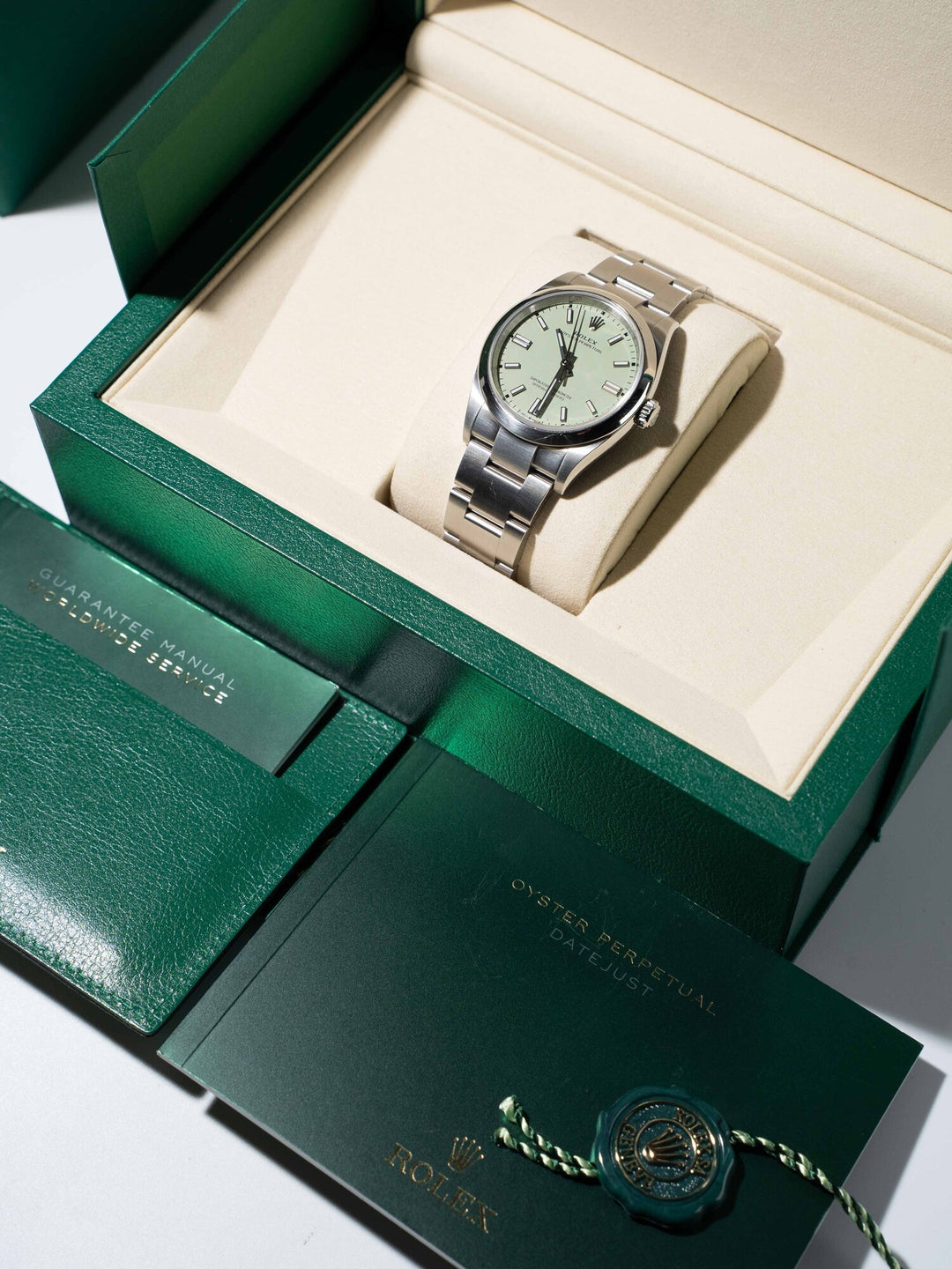 Rolex Oyster Perpetual 126000 - 2025