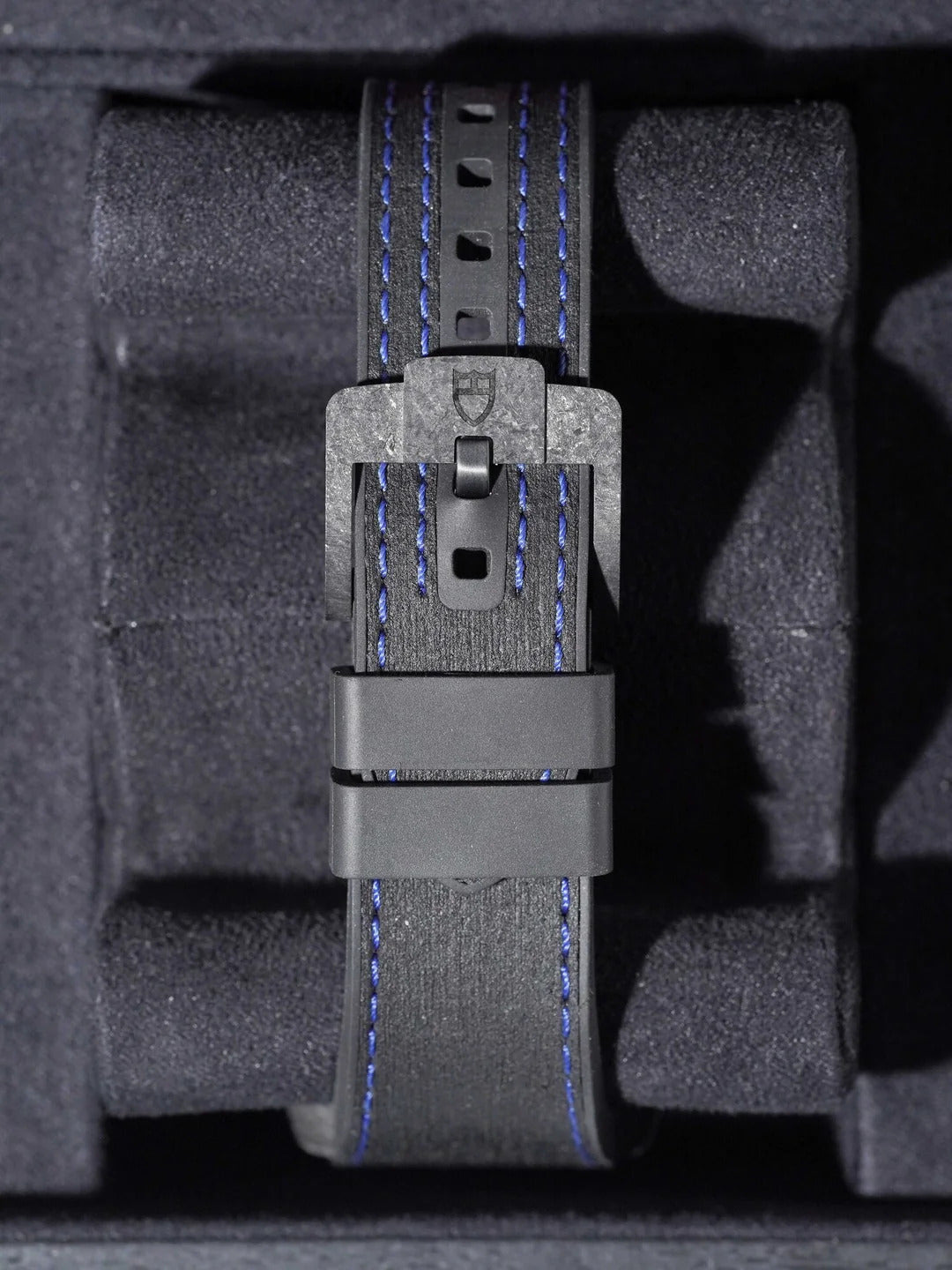 Tudor Carbon 79377KN