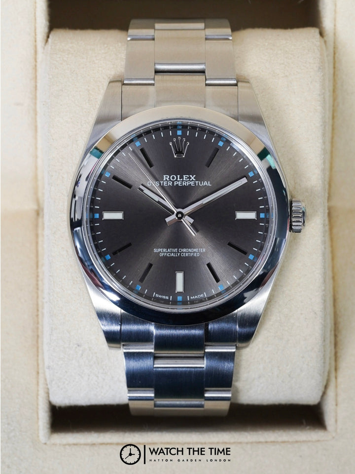 Rolex Oyster Perpetual 39 114300 Rhodium - 2019