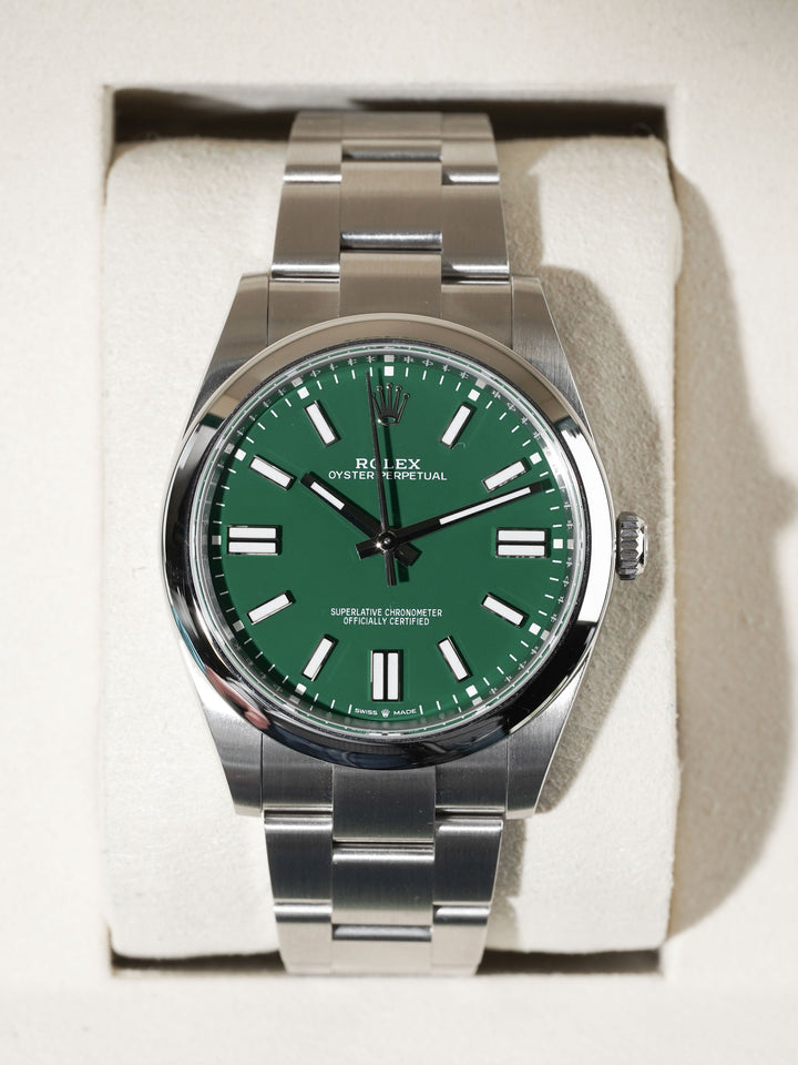 Rolex Oyster Perpetual 124300 - 2025