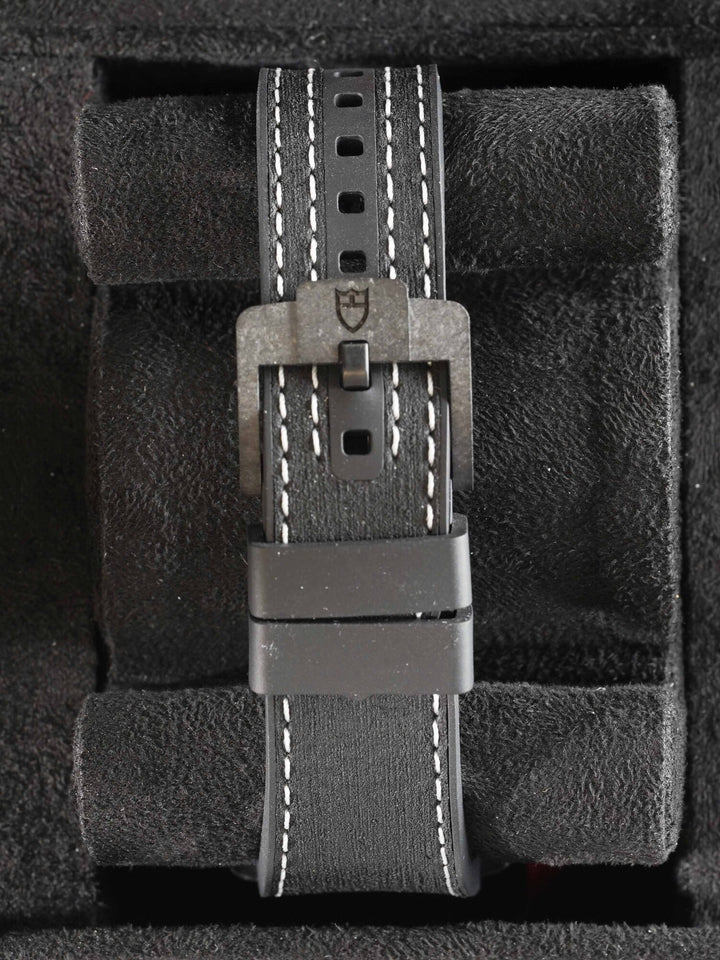 Tudor Black Bay Carbon 79377KN - 2026