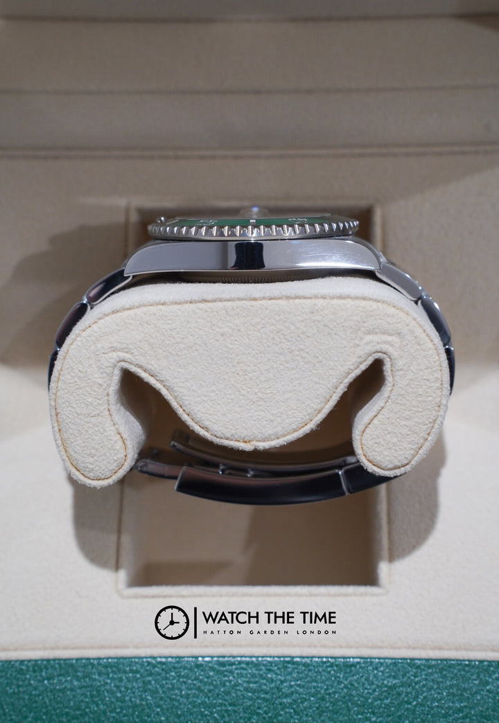 Rolex Submariner Green "HULK" Stainless Steel 40 mm -116610LV